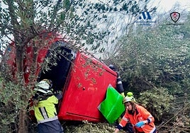 The state of the car after falling down the embankment of the A-356 or Carretera del Arco in the municipality of Riogordo.