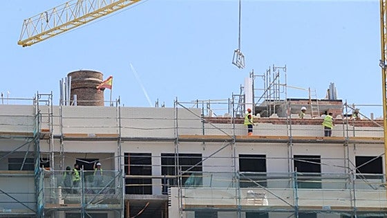 Malaga needs to triple current house-building to meet demand: 12,000 more homes annually