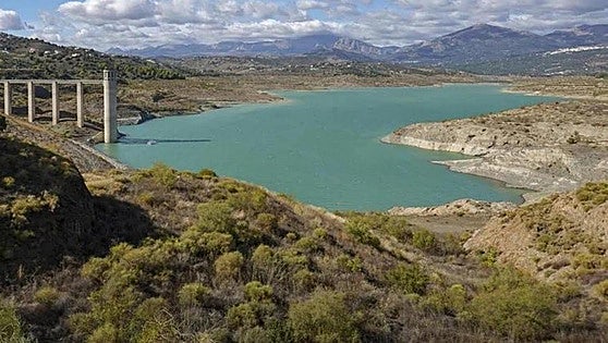 Drought crisis in south of Spain is more serious than a year ago but people are less worried
