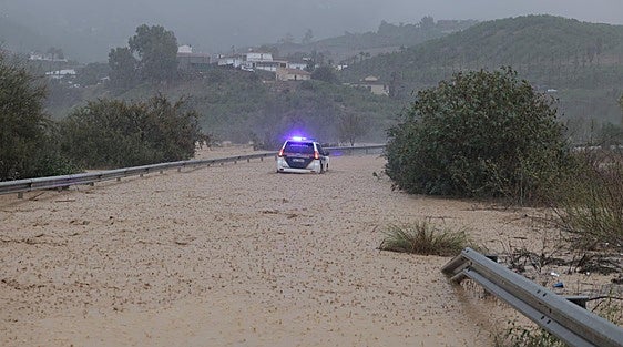 Weather warnings for heavy rain continue in inland areas of Malaga province