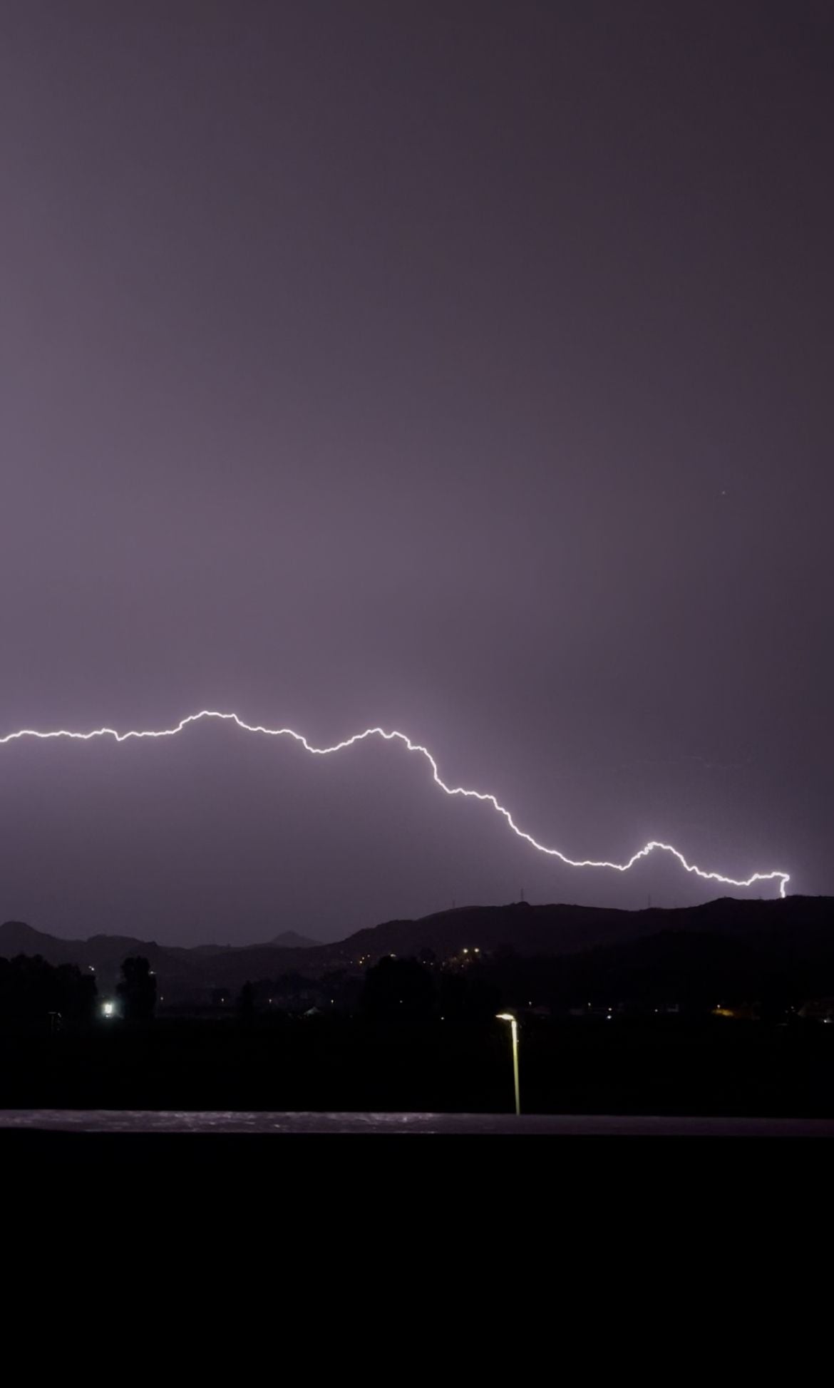 The most spectacular photos of the intense lightning storm over Malaga