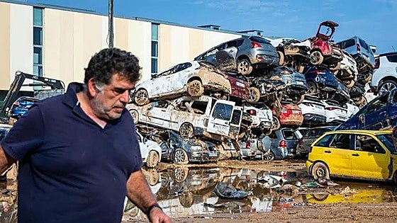 Almost 500,000 vehicles are registered in the areas hit by the devastating 'Dana' flooding in Valencia