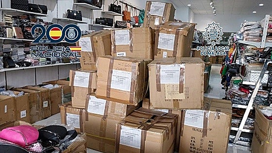 Biggest strike against counterfeit goods on the Costa del Sol: 30 arrested and 25,000 items seized