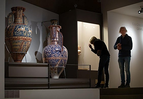 Copies of the Gazelles Vase made in the 19th and 20th centuries that show the Nasrid influence.