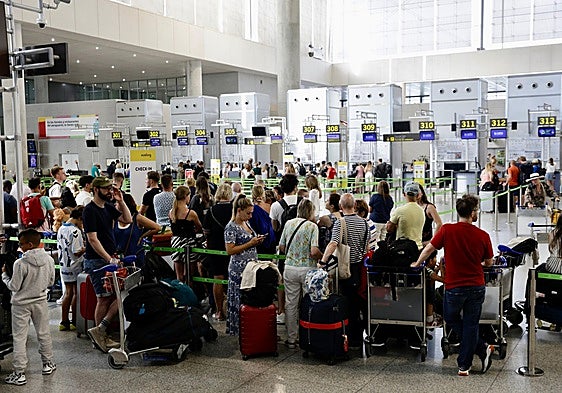 Andalucía is the Spanish region where the arrival of international tourists by air has grown the most
