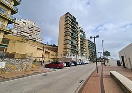 Promenade, near the Olimpo buildings.