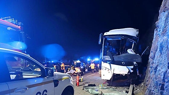 At least two people dead and 30 injured after Spanish coach crashes in French Pyrenees