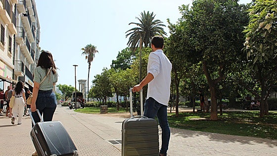 Regional government predicts hotels will be 65% full on the Costa del Sol over the long 'puente' holiday weekend