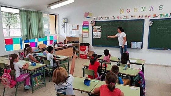 Junta puts more than 3,000 teaching jobs up for grabs in Andalucía