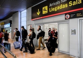 File image of passengers at Adolfo Suárez Madrid–Barajas Airport.