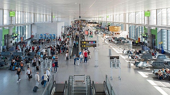 Malaga Airport launches 'Operation Christmas' to handle a thousand more flights than last year