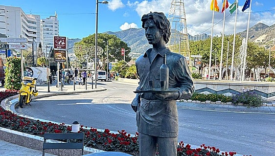 One of the Costa del Sol's most snapped pieces of street sculpture will be restored to original state after being vandalised 18 years ago