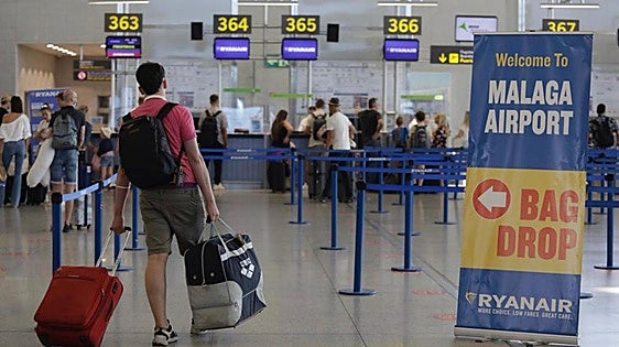 Carry-on baggage requirements for flying in 2025: what do Ryanair, Iberia or Vueling allow?