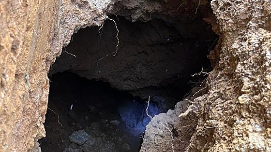 Experts look into huge underground cave uncovered by construction work in Benalmádena Pueblo