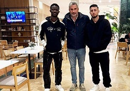 Moha Bassele, Ángel González (president) and Guillem Jaime.