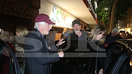 Antonio Banderas invites Hollywood star Richard Gere to see his Gypsy stage show in Malaga
