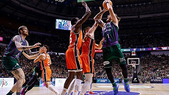 Unicaja crowned 'winter champions' with thrilling home win