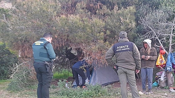 Two people arrested and over 100 campervans evicted from Costa del Sol nature reserve and beauty spot