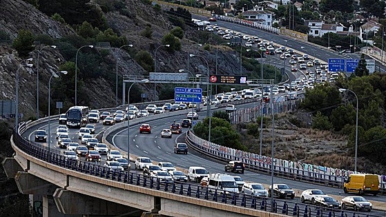 Almost 34 million motor vehicles currently circulate on Spain's roads