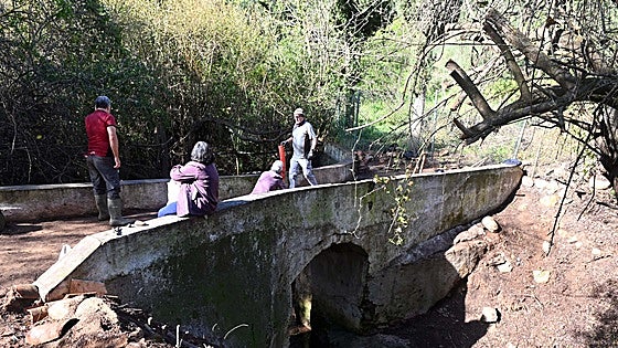 Marbella's Guadalpín mill bridge sees light of day again thanks to volunteers