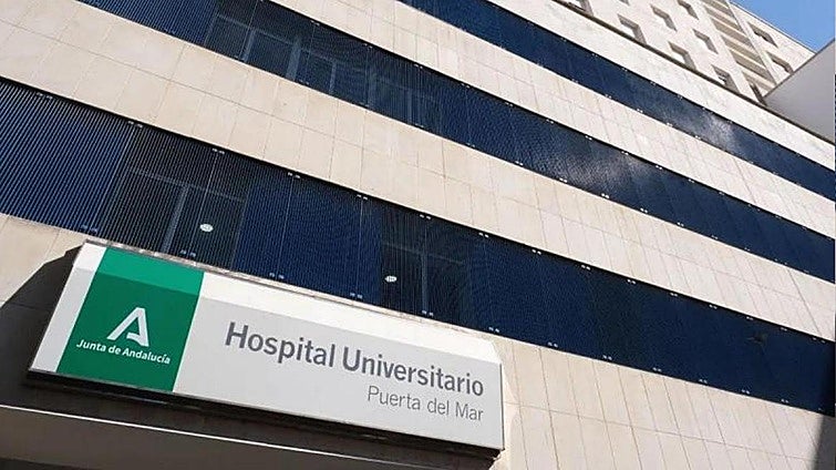 Man who 'fathered' non-biological daughter after semen mix-up at hospital claims compensation of one million euros