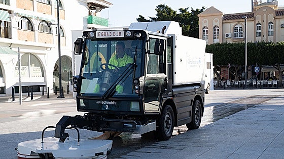 Benalmádena improves cleaning services with two state-of-the-art vehicles