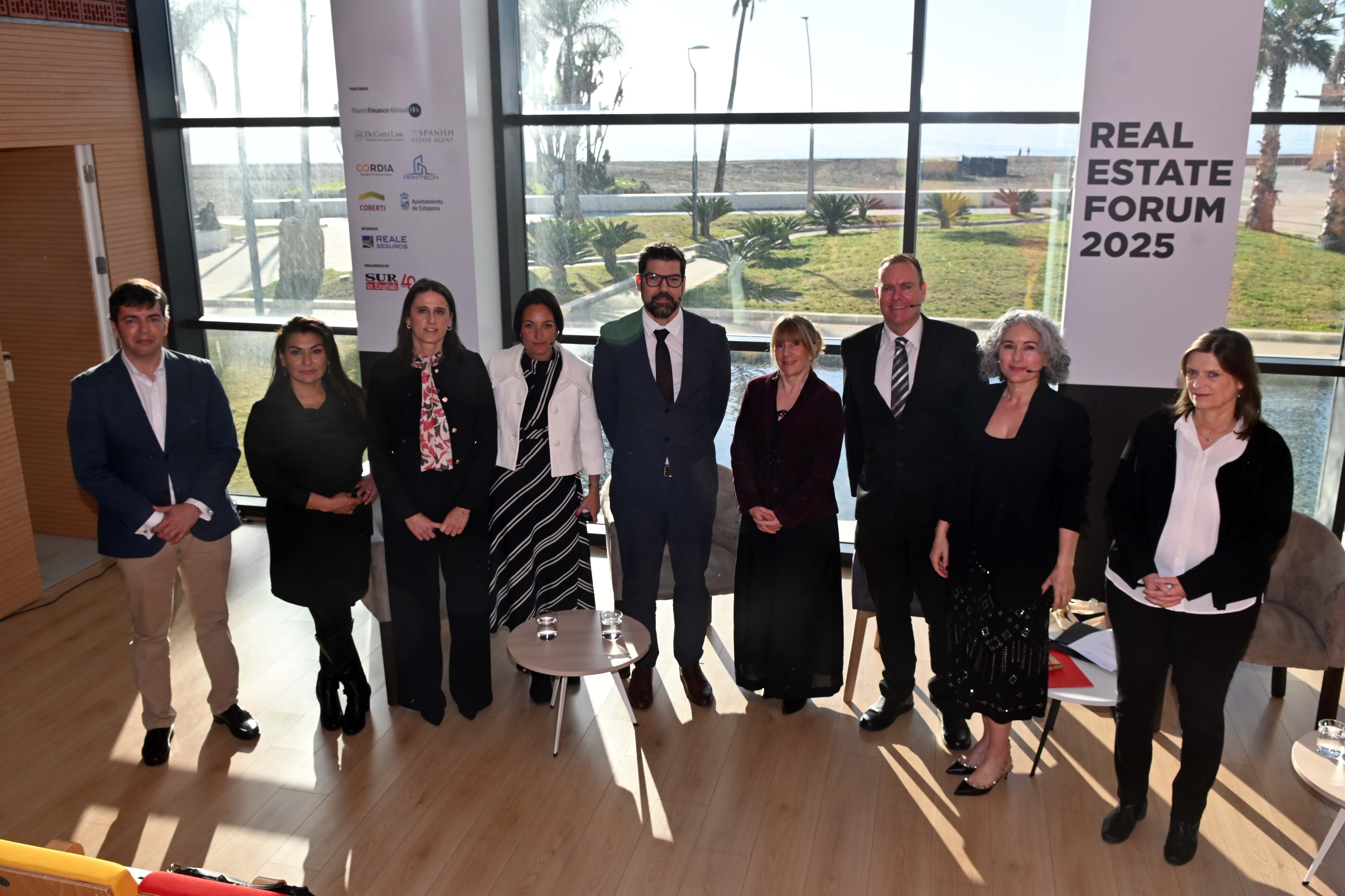 SUR in English real estate and property investment forum in Estepona, in pictures