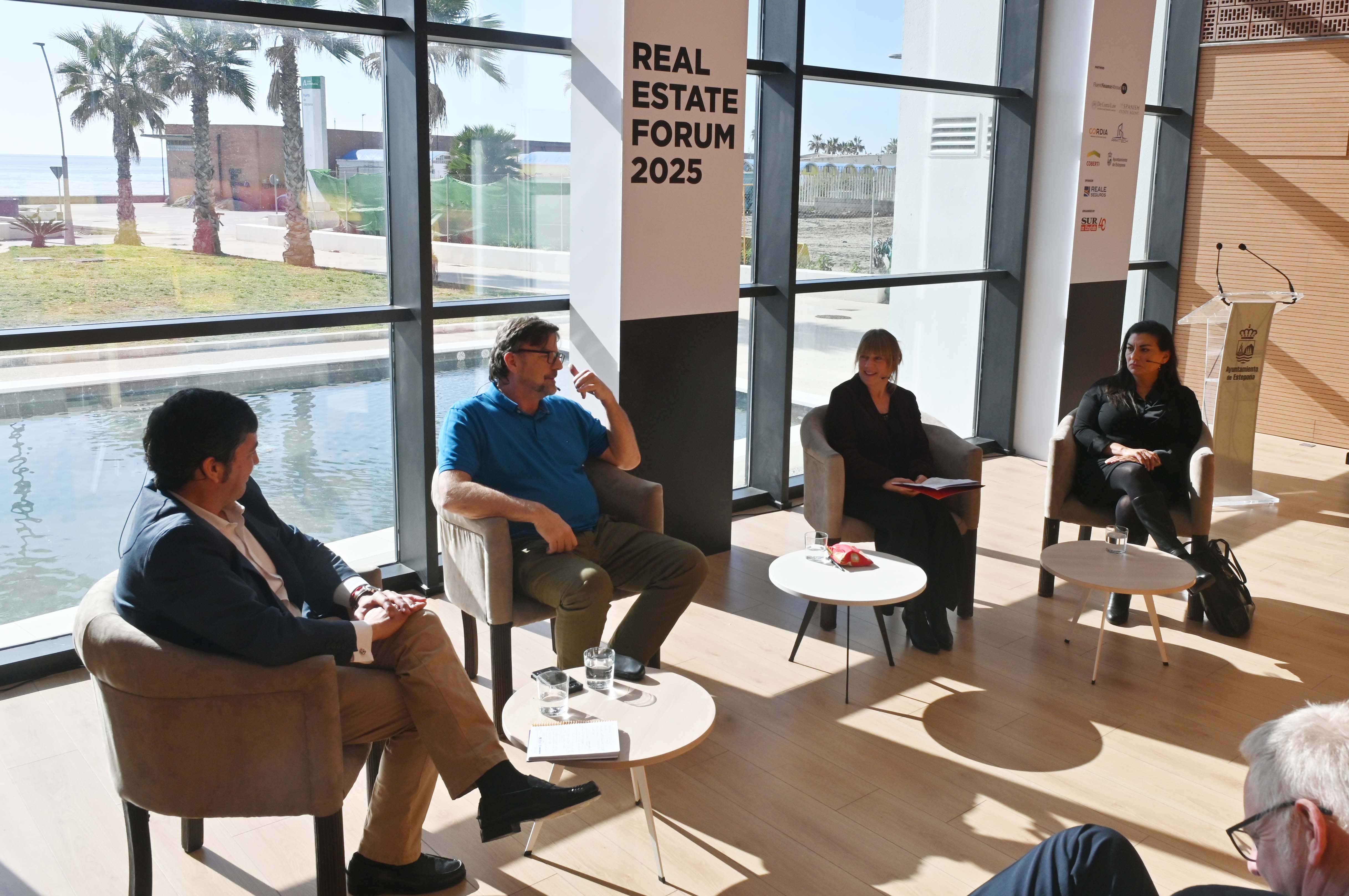 SUR in English real estate and property investment forum in Estepona, in pictures
