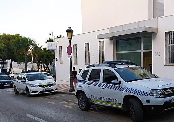 Elderly British woman and her caregiver son found dead at home in inland Malaga town