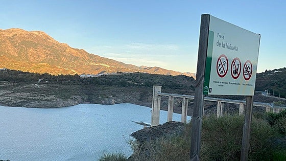 Fourteen Malaga villages face 35 per cent hike in water rates