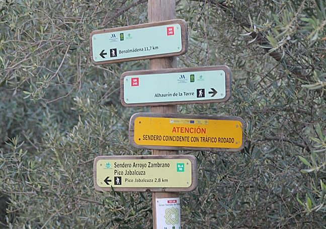 Signage at the beginning of the route.