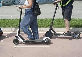 Two men arrested following theft of electric scooters from parking areas at Costa del Sol shopping centres