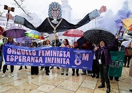 Rally after the suspension of the 8M demonstration in Plaza de la Merced on Saturday.