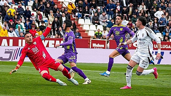 Early onslaught catches Malaga CF cold in crazy bottom-of-the-table clash