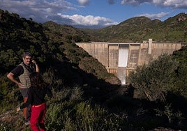 The Casasola dam started to release excess water at the weekend.