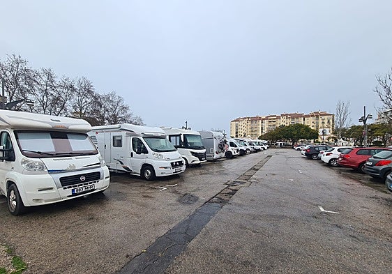 Motorhome situation sparks frustration over parking and 'waste and filth' pollution in Costa del Sol resort