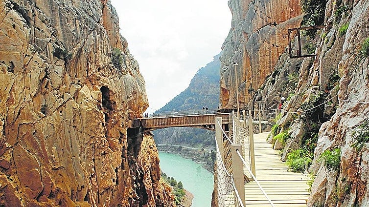 Do you have a head for heights? Tickets for summer season go on sale for Malaga's spectacular El Caminito del Rey gorge walk