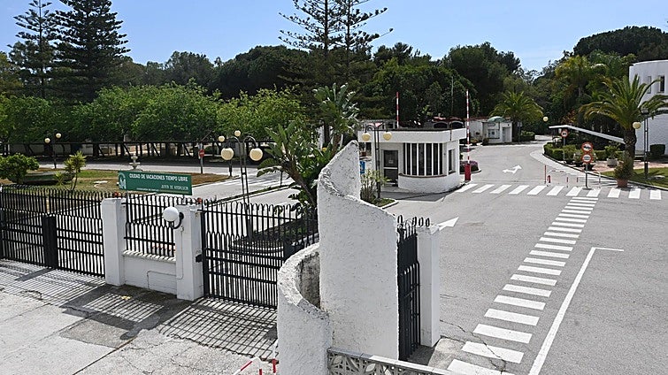 First steps taken to reclassify beachfront Residencia de Tiempo Libre in Marbella for hotel use