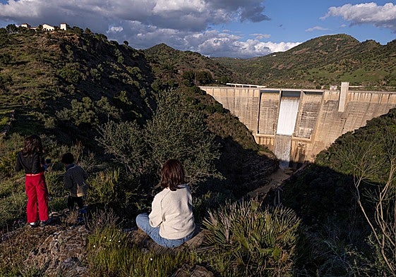 The Casasola reservoir, which is already at 100% of its capacity, as a result of the recent rains.