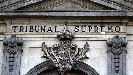 Man takes advantage of admin error allowing him to collect his deceased father's pension for 15 years