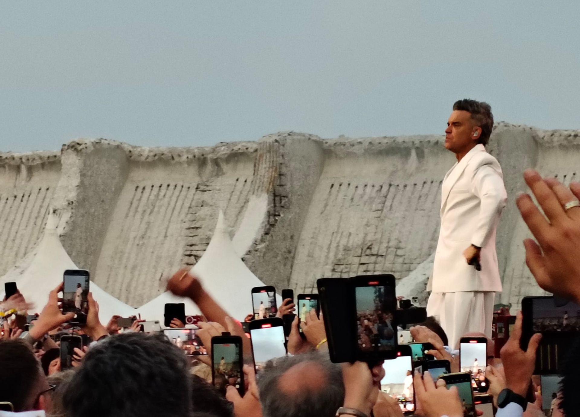 Robbie Williams' exclusive concert in Malaga port, in pictures