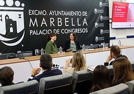 Miriam Pérez and Rachel Haynes in Marbella.