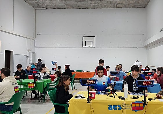 Young speedcubers from around world compete in Malaga competition