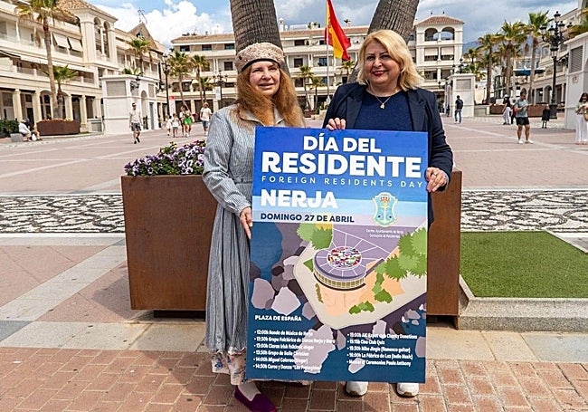 Paula Anthony and residents' councillor Ana María Muñoz.