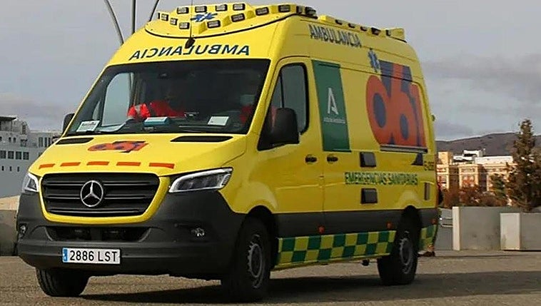 An 18-year-old man dies after being trapped in a cargo lift in Cordoba