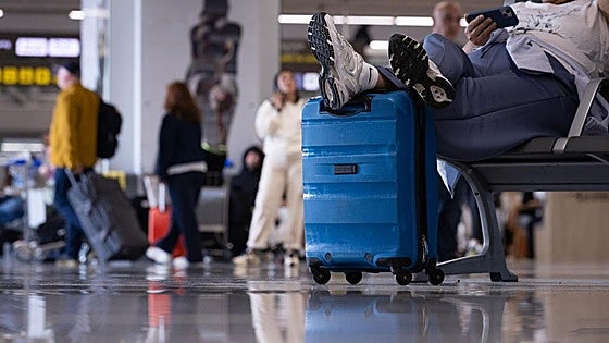 Are air passengers affected by the blackout entitled to compensation?