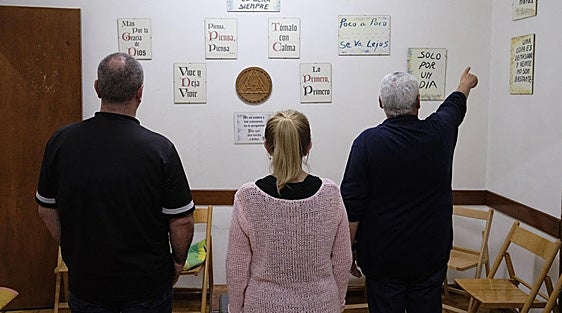 Alcoholics Anonymous holds informative meeting for east of Malaga organisations