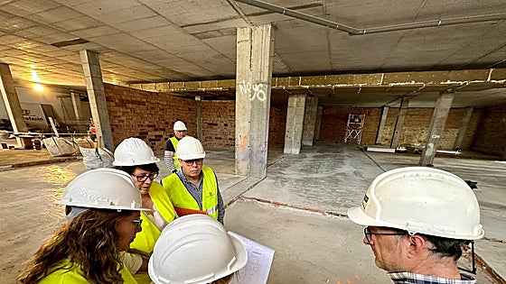 Fuengirola fulfils its 'commitment' as work begins on new day centre for elderly