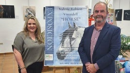 Valerie Robson Vinardell and the tourism councillor at the launch of the exhibition.