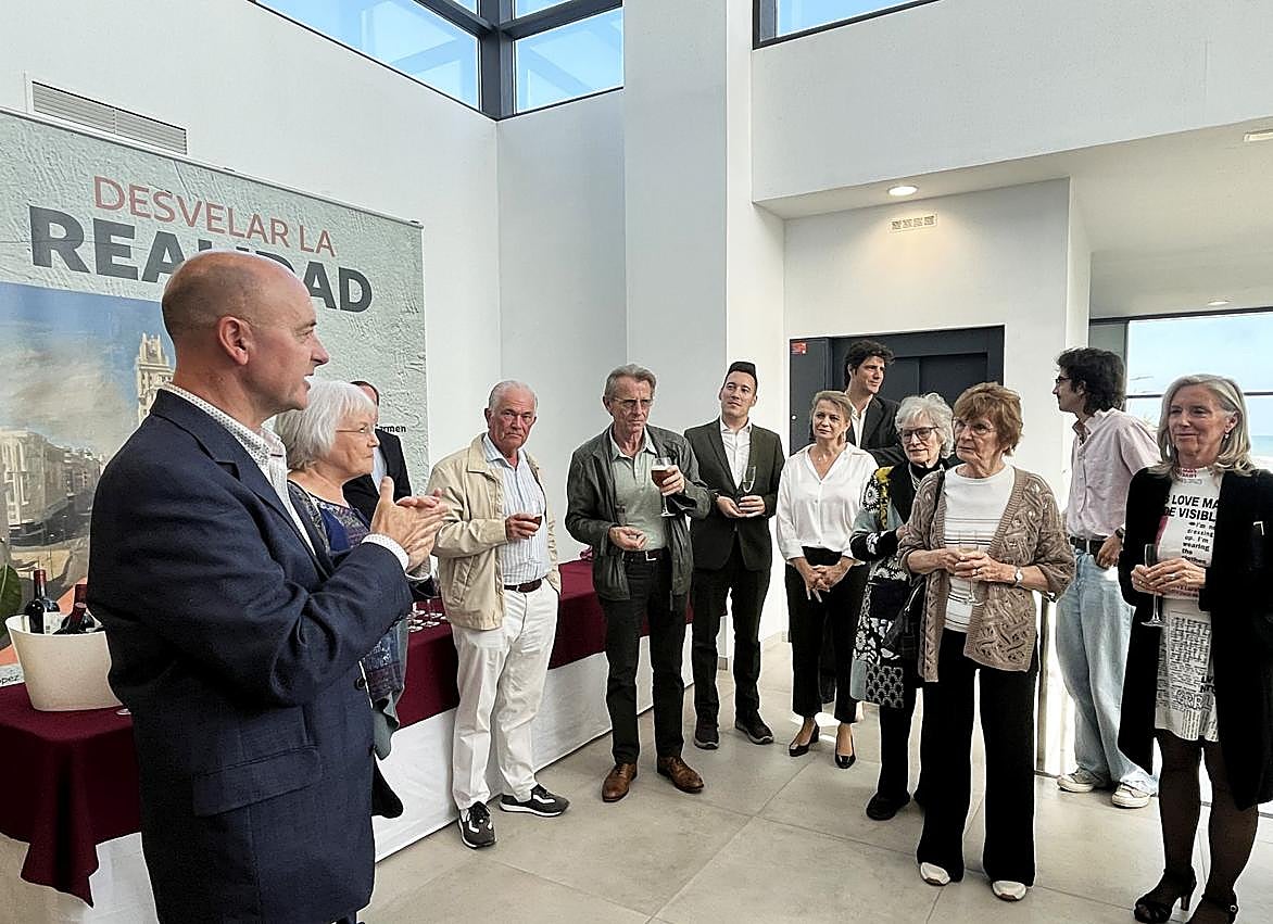 Imagen secundaria 1 - Costa Press Club members advised to 'watch this space'